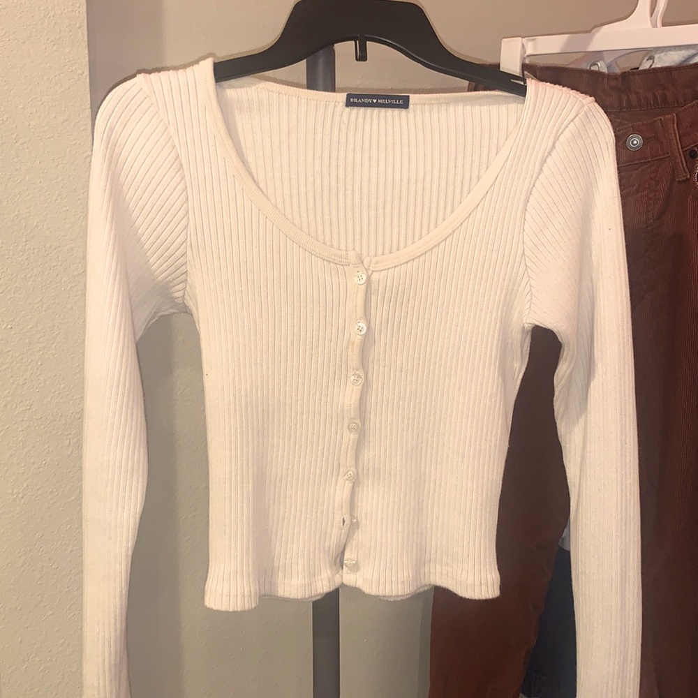 Brandy Melville Cropped long sleeve top